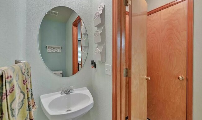 Building Photo - 2143 S Waco St