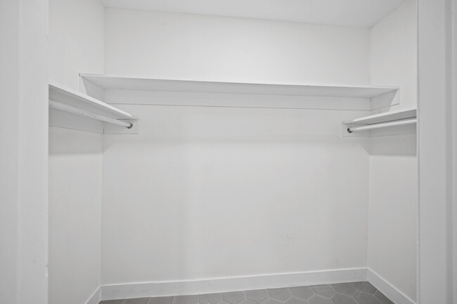 Building Photo - 10935 Silkwood Dr