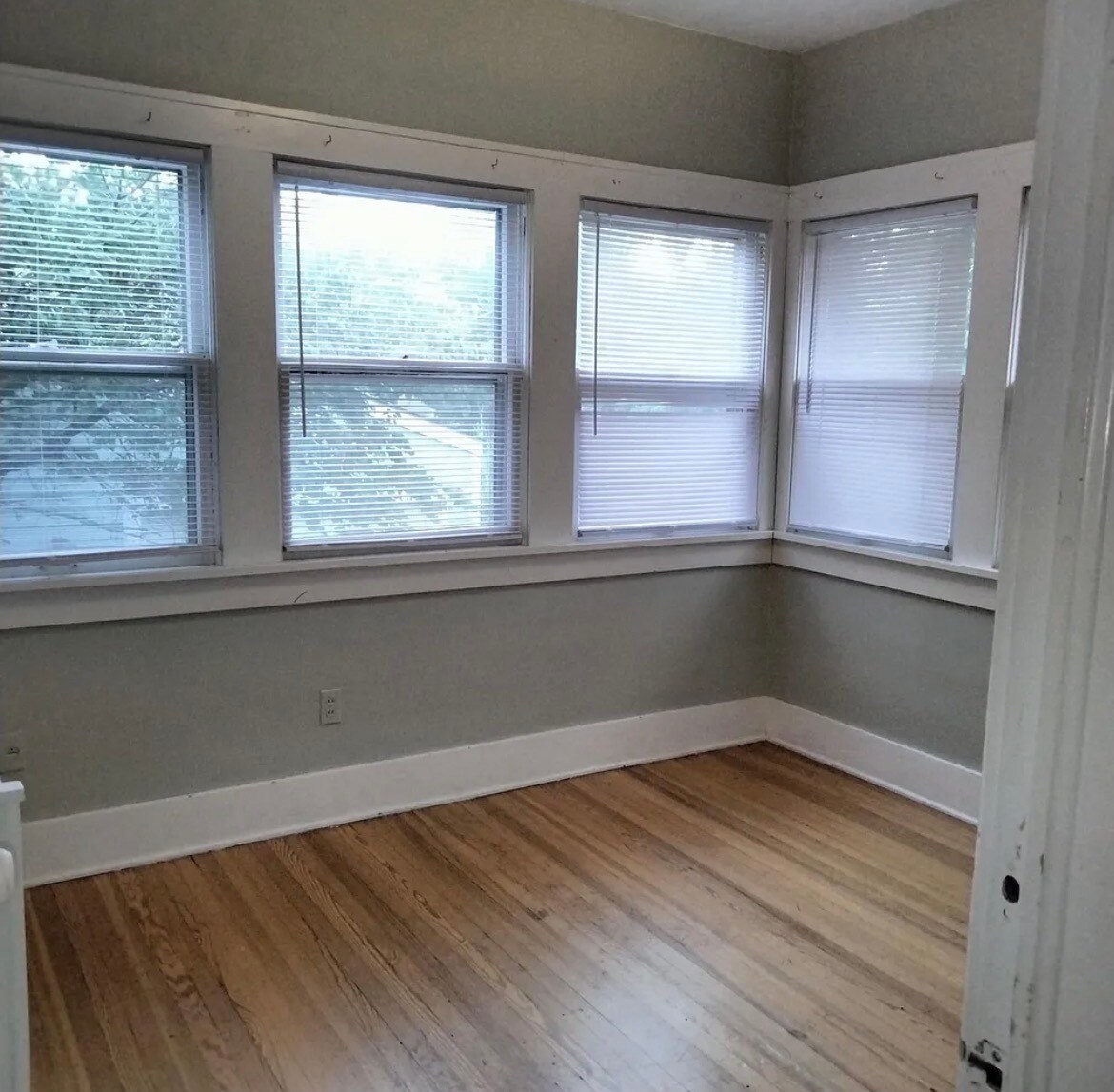 Building Photo - 363 N Vassar Ave