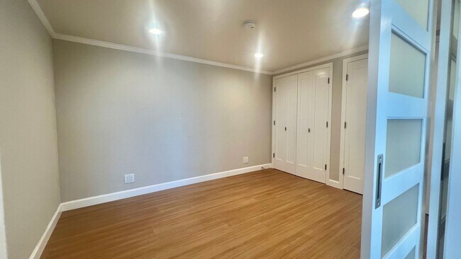 Building Photo - Modern Style and Sophistication, 1-Bed, 1-Bath Living at Hillside in Albany