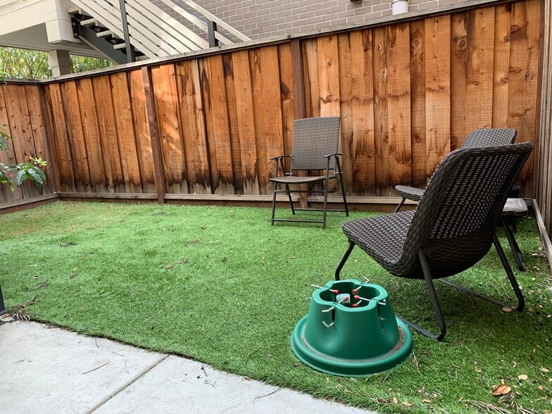 Building Photo - 417 Gene Ct