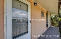 Building Photo - 4700 Lynn Ln