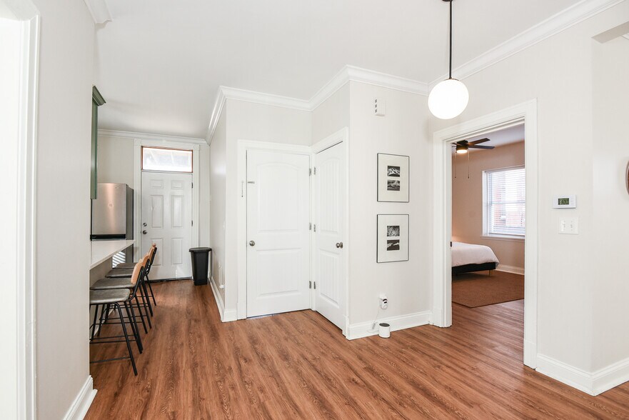 Building Photo - 2015 McNair Ave