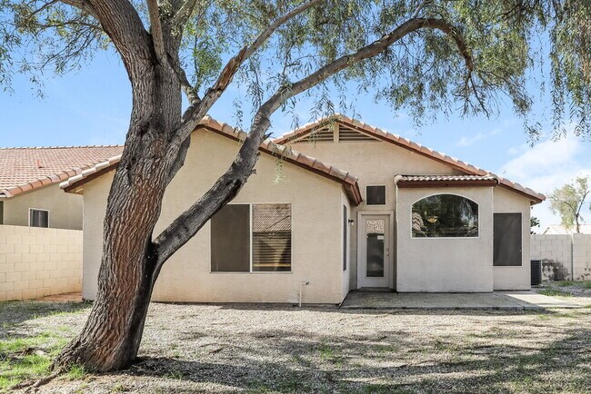 Building Photo - 2231 N 89th Ave