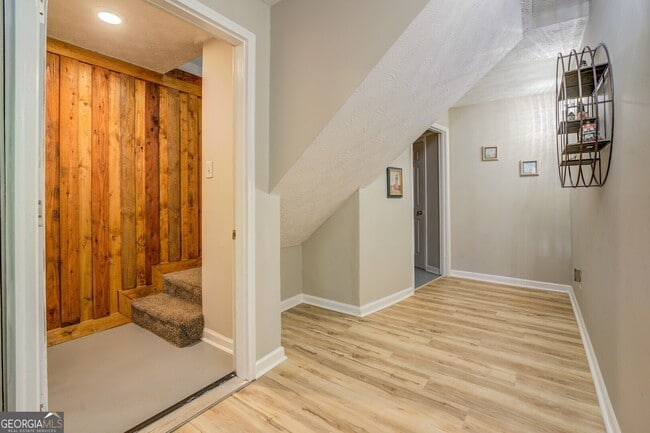 Building Photo - 1019 Whippoorwill Rd
