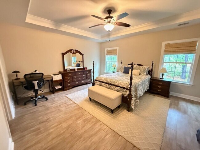 Building Photo - 4 Bedroom 3.5 Bath House in St. Johns Lake - Johns Island