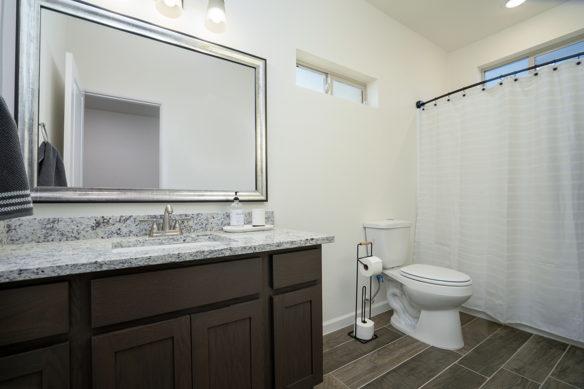 Building Photo - 1074 Hoppas Ct