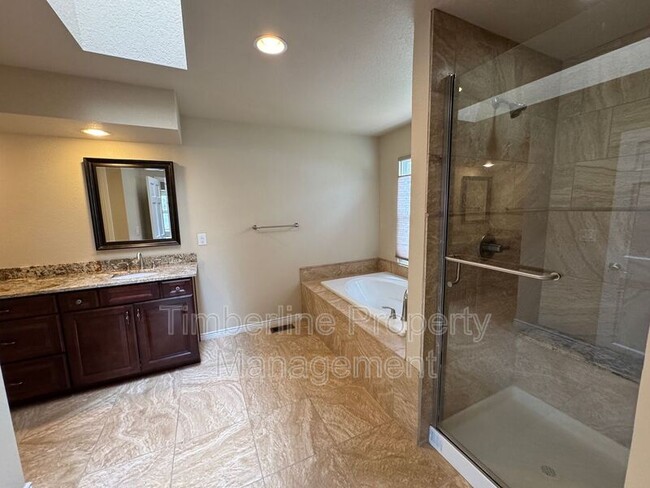 Building Photo - 5265 Champagne Dr
