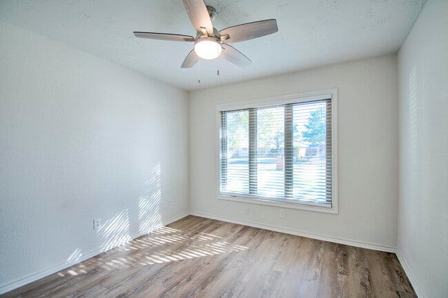 Building Photo - 5416 95th St