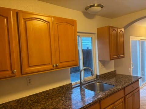 Building Photo - 1395 McQuesten Dr