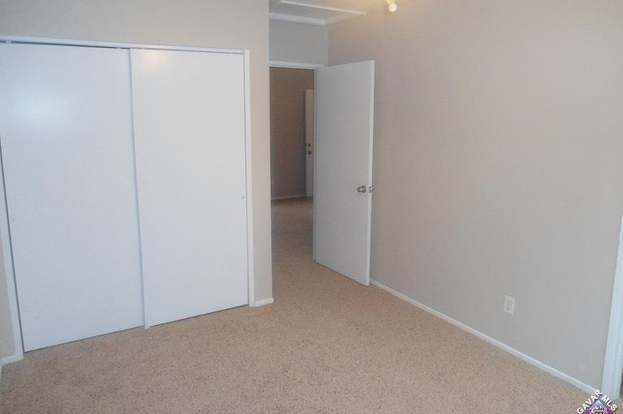 Building Photo - 43007 Pearlwood Dr