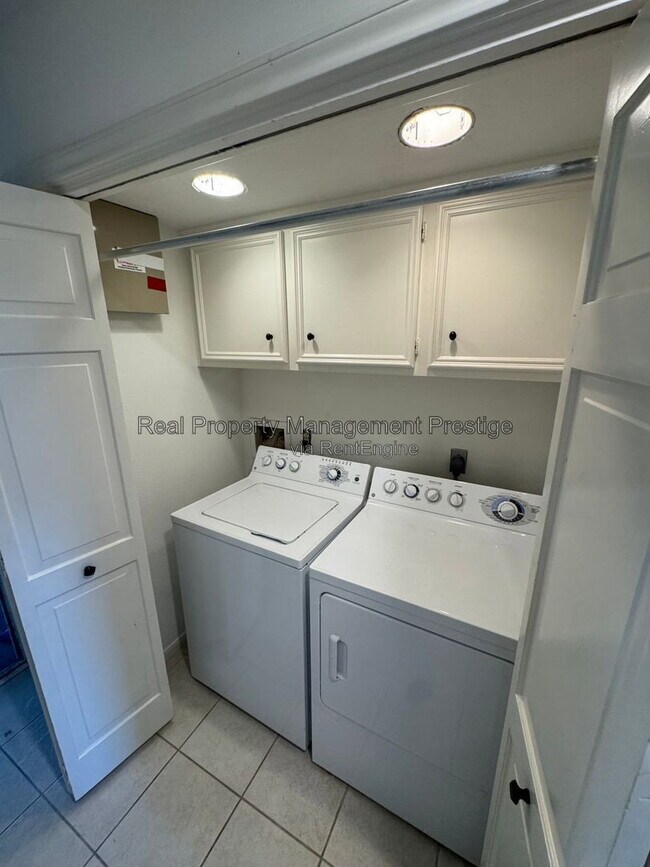 Building Photo - 15907 Spring Forest Dr