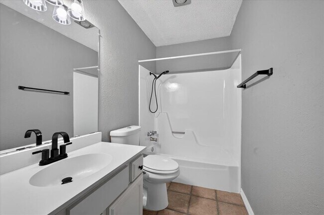 Building Photo - 10215 Missel Thrush Dr