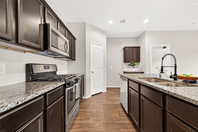 Building Photo - 14616 Blackbrush Mnr