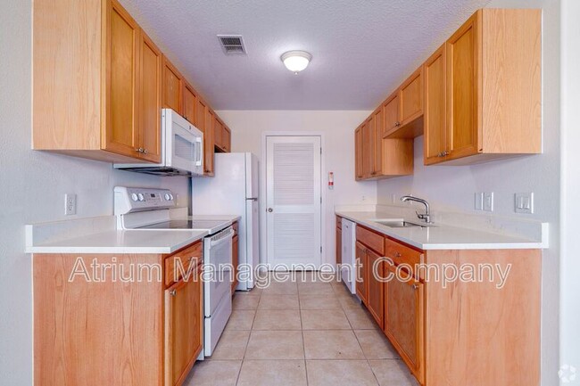 Building Photo - 2221 Harrison St