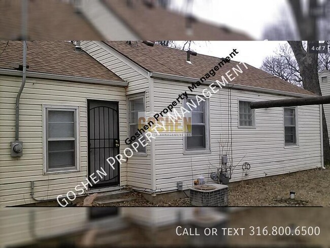 Building Photo - Home with Large Bedroom & includes Washer ...