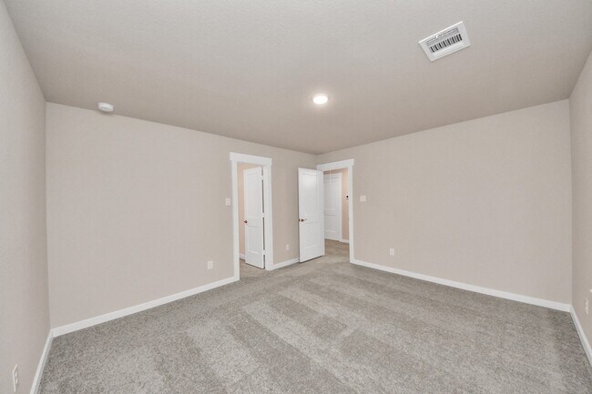 Building Photo - 32307 Fly Fish Wy