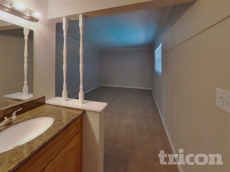 Building Photo - 202 Faithway Dr
