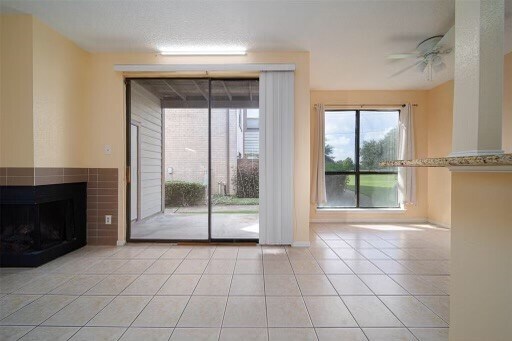 Building Photo - 8293 Sands Point Dr