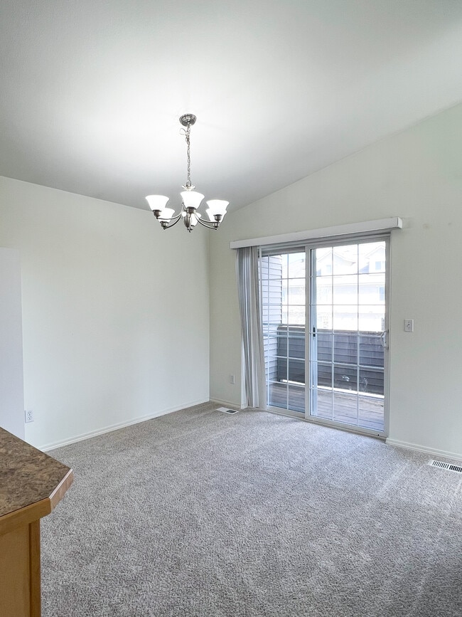 Building Photo - 6614 Whisperwood Park Dr