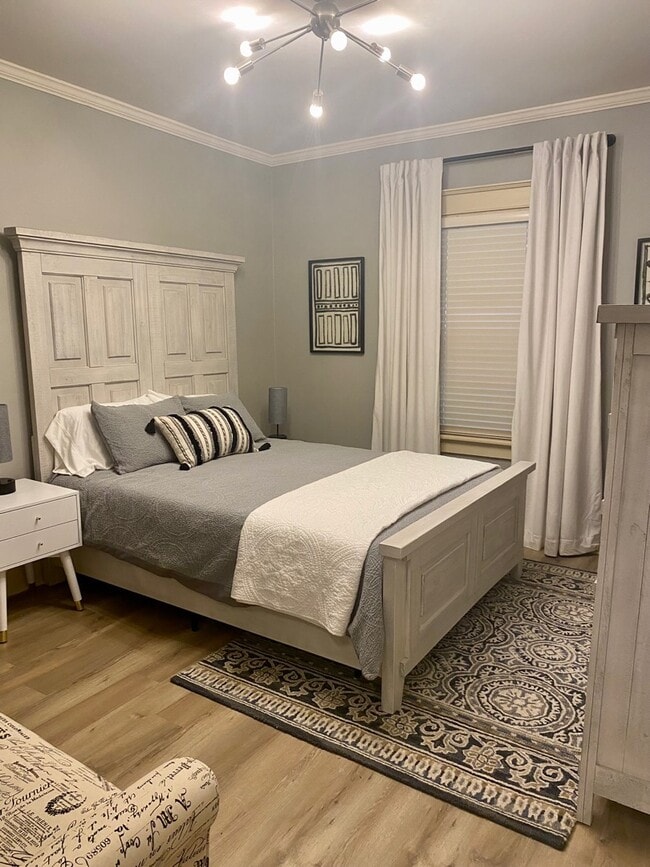 Building Photo - 322 N New Madrid St