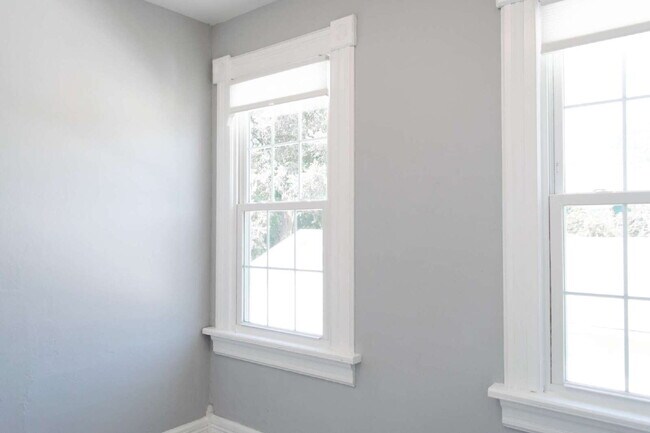 Building Photo - Student Housing Near the University of Dayton – Rent is $750 per bedroom (3 students), total leas...