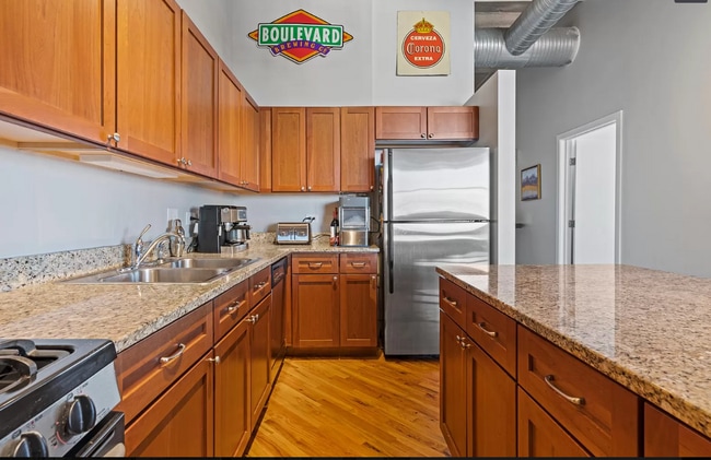 Building Photo - 2107 Grand Blvd