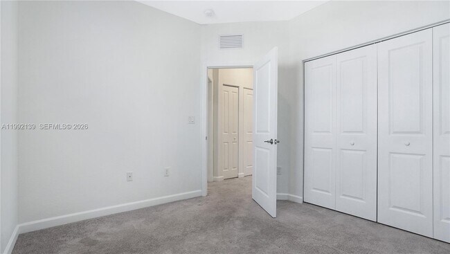 Building Photo - 2676 SE 12th St