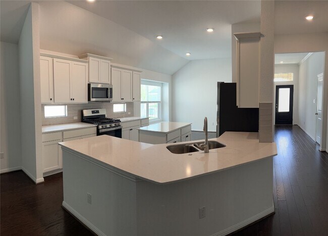 Building Photo - 521 Panzano Dr