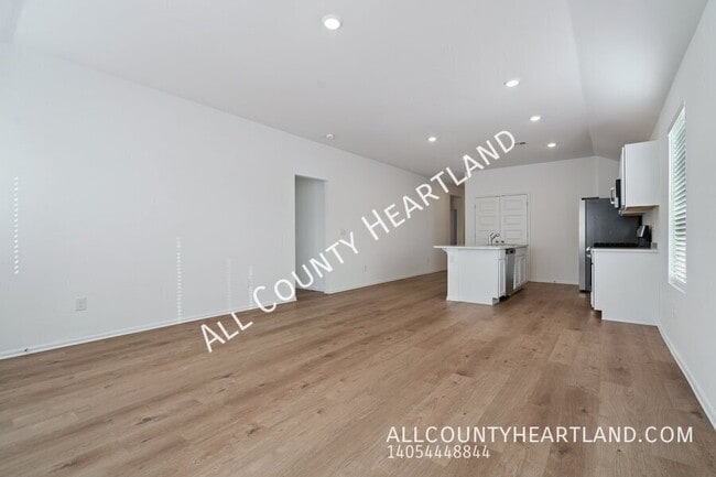 Building Photo - 12112 SW 36th St