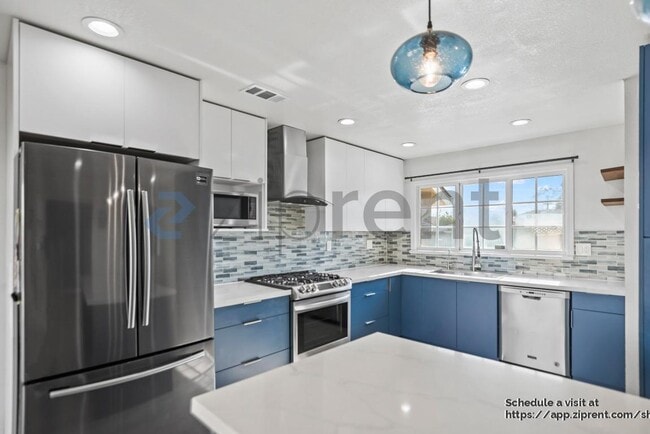 Building Photo - 38440 Farwell Dr