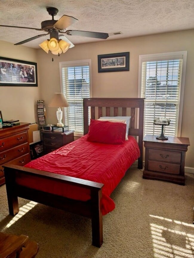 Building Photo - 5236 Spreading Branch Rd