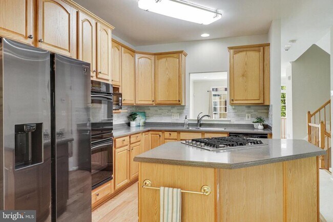 Building Photo - 4037 Fairfax Center Hunt Trail