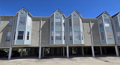 Building Photo - 18617 Egret Bay Blvd