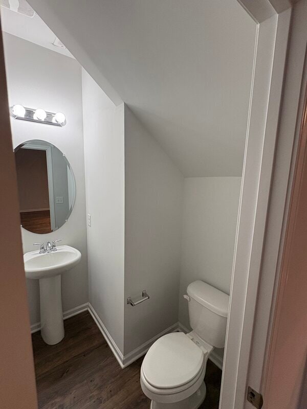 Building Photo - 407 Lakemont Dr