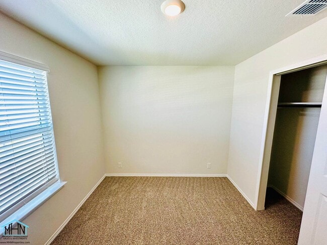 Building Photo - Spacious 4 Bed, 2.5 Bath Two-Story Home, 1,519 Sq. Ft. with Huge Backyard!