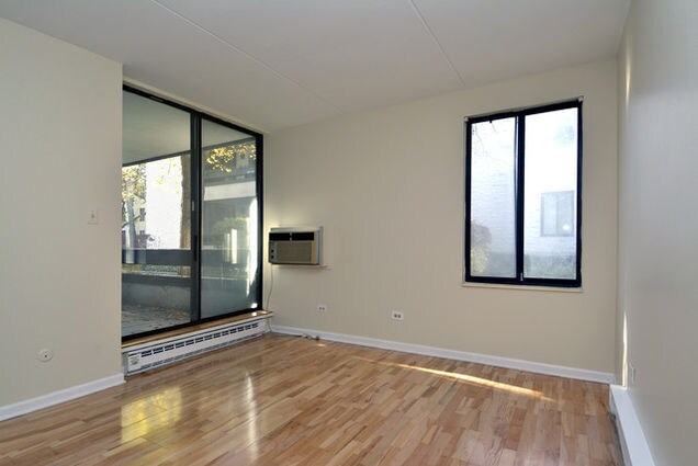 Building Photo - 330 W Miner St