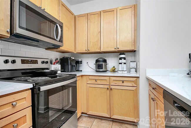 Building Photo - 1315 East Blvd