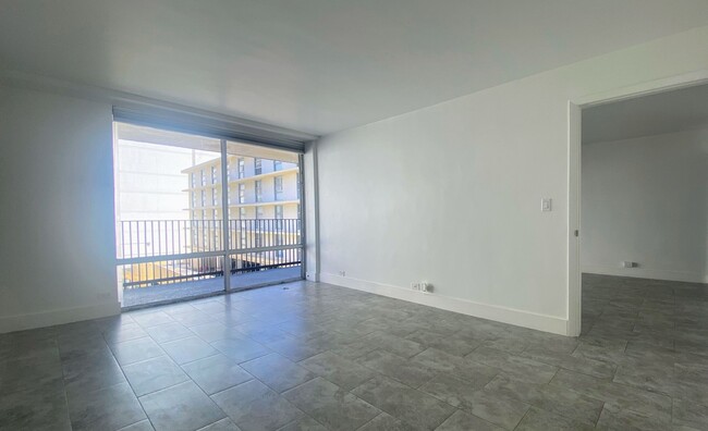 Building Photo - Live in Luxury and Convenience in the Hear...
