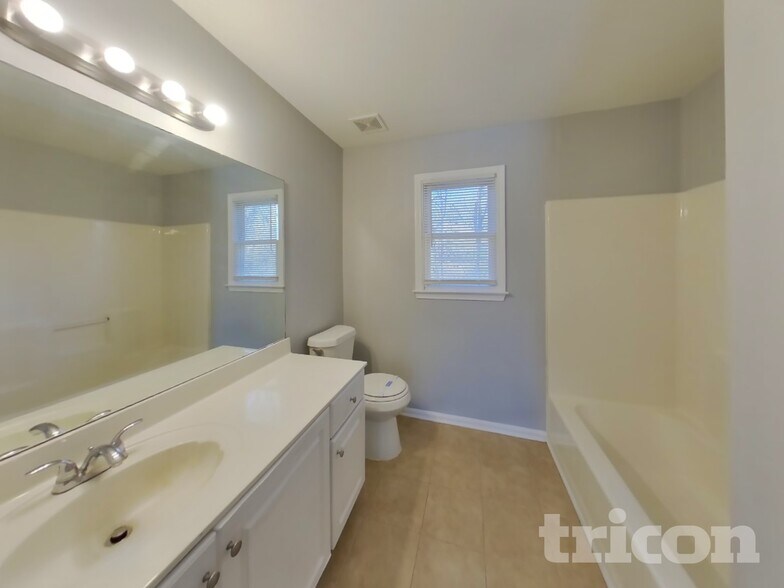 Building Photo - 2674 Calumet Farm Ln