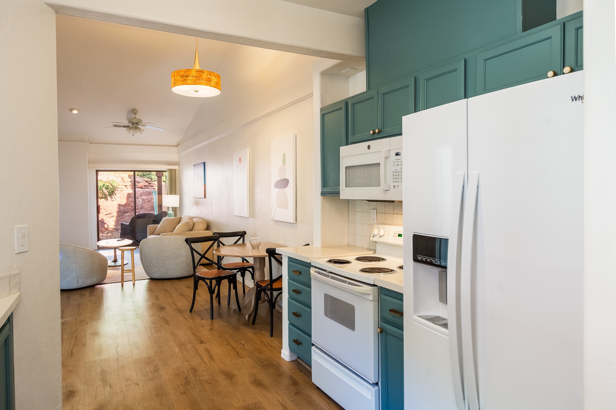 Building Photo - 102 Pine Leaf Ln