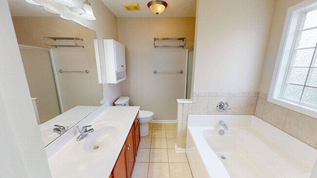 Building Photo - 4 Bedroom Gem Less Than 30 Minutes from Fort Bragg!