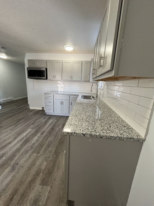 Building Photo - 119 S 8th St