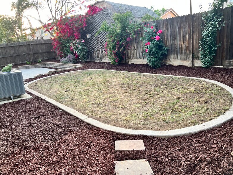 Back Yard Lawn-Just Re-Seeded - 6187 E Pontiac Way
