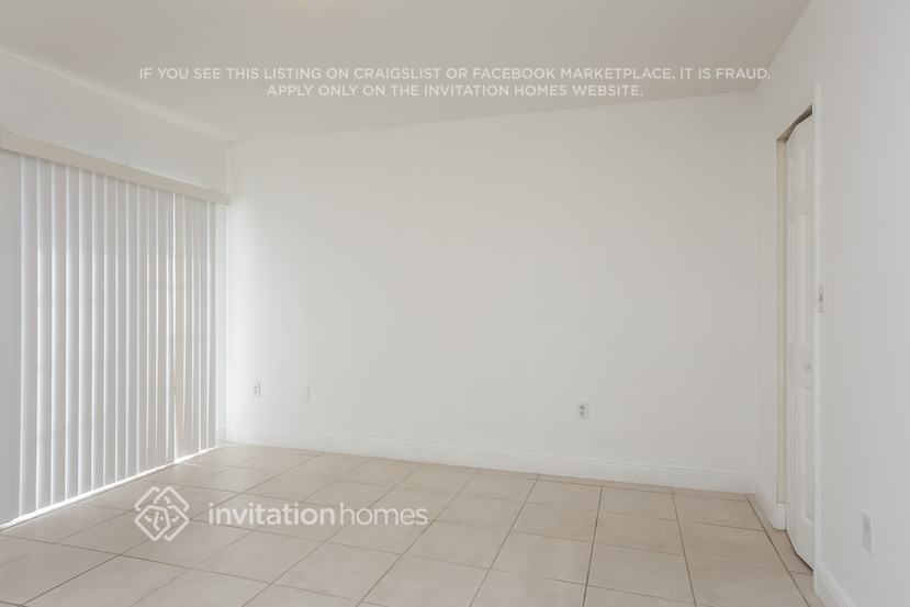 Building Photo - 10029 SW 146th Pl