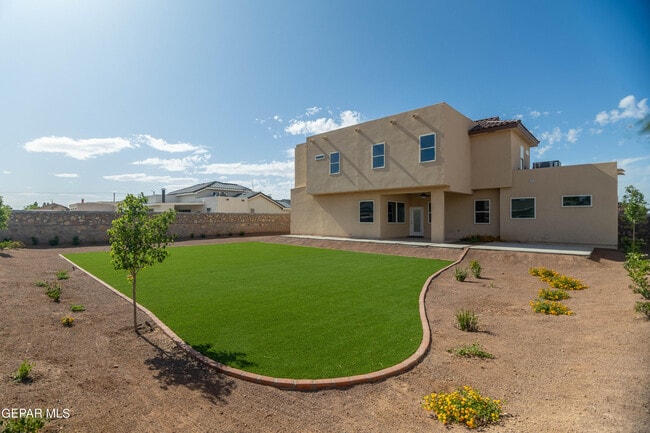 Building Photo - 972 Pellegrino Ave