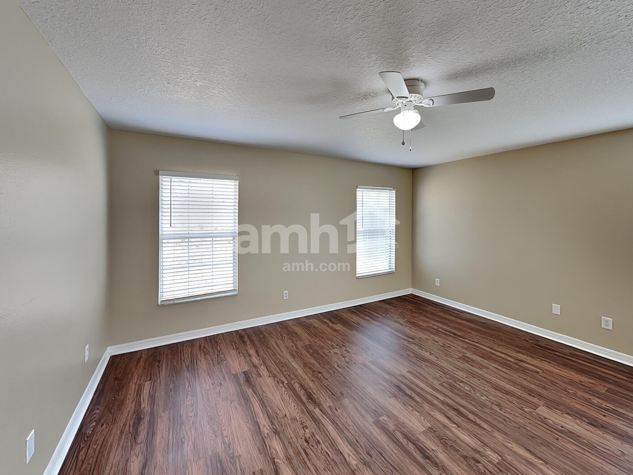 Building Photo - 315 Morningview Dr