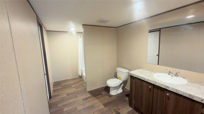 Building Photo - 7173 Rd 5878