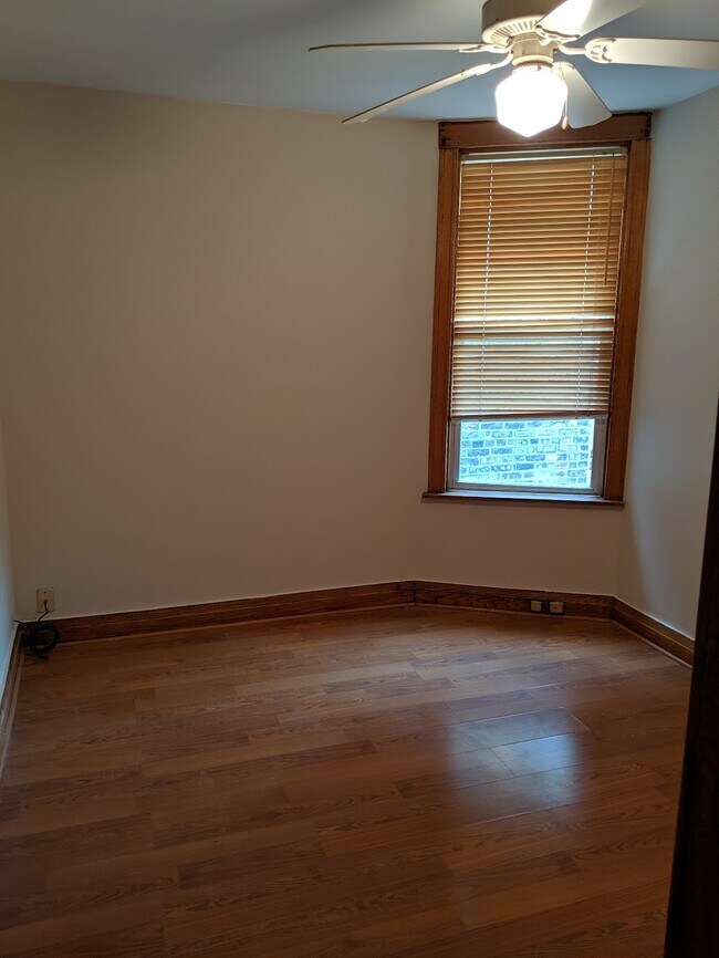 Building Photo - 2731 N Kedzie Ave