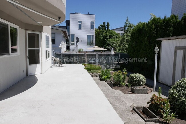 Building Photo - 1737 NW 64th St